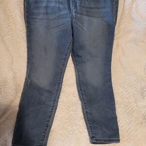 Time & Tru Women's Light Blue Jeans Lightly Distressed